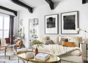 How to Arrange Throw Pillows on a Couch